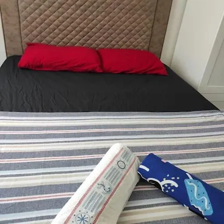 Aylik /sezonluk Kiralik 1+1 Klimali Yeni Dairede *