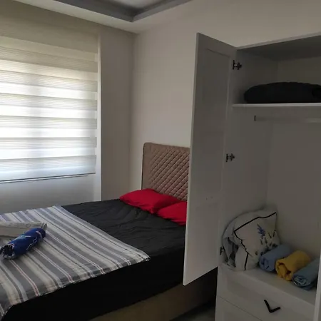 Lägenhet Aylik /sezonluk Kiralik 1+1 Klimali Yeni Dairede